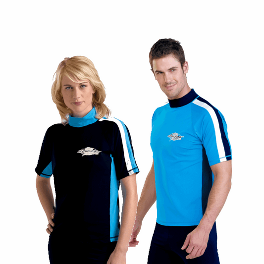 Man and woman wearing the Stingray Unisex Adult Short Sleeve rash shirt in black and azure blue. This swim shirt is UPF 50+ rated to provide the best UV sun protection.