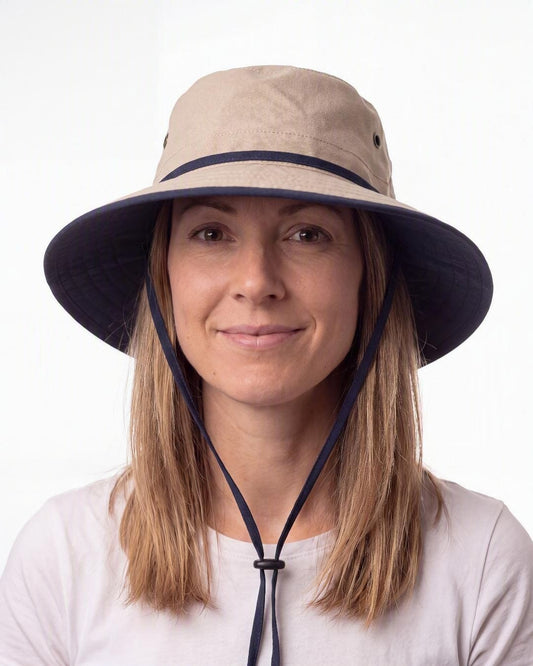 Woman wearing the Wallaroo Explorer UV Sun Hat UPF 50+ in the studio